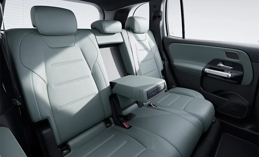 foto890_mercedes-glb-200amg-interior-conteudo%20%288%29.webp.webp?v=1768219616?v=1768312944?v=1768400697