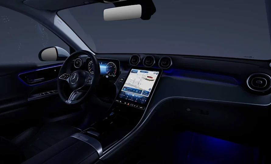 foto890_mercedes-glc-conteudo-interior%20%283%29.webp