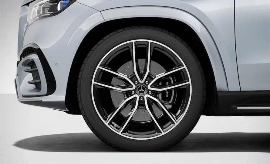 foto890_mercedes-gls-suv-propulsao-conteudo%20%281%29.webp.webp?v=1768312948