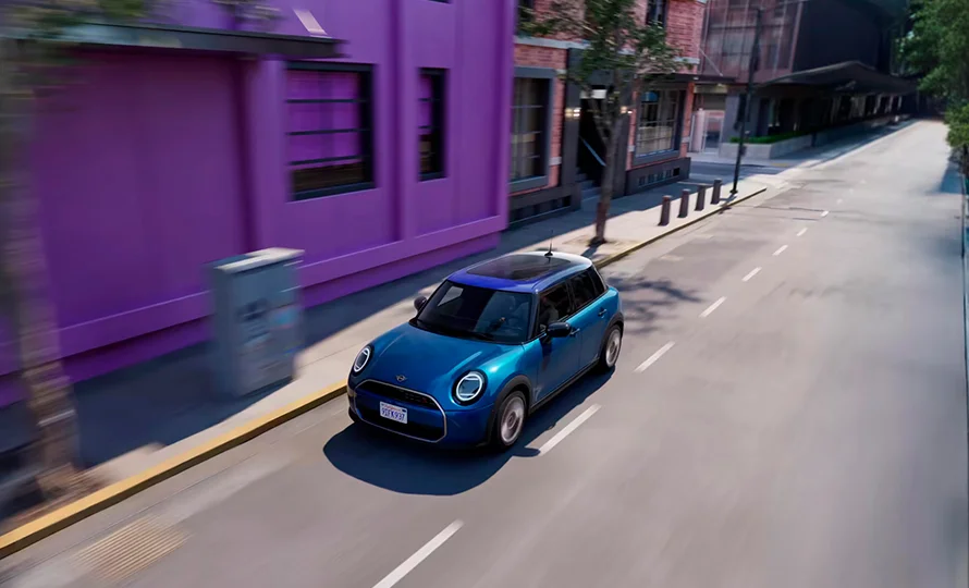 foto890_mini-cooper--5-portas-conteudo-5.webp.webp?v=1762460419?v=1762460474