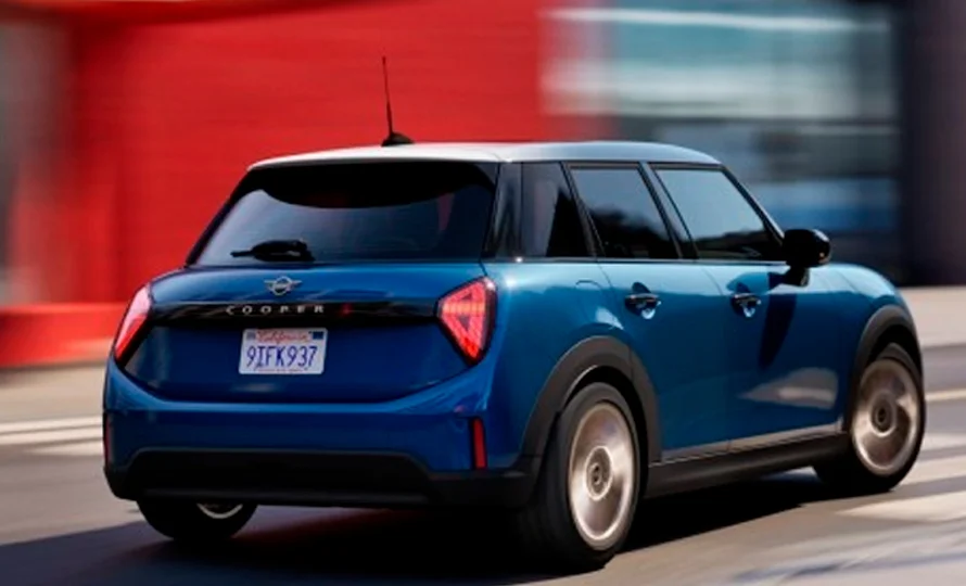 foto890_mini-cooper--5-portas-conteudo-6.webp.webp?v=1762460419?v=1762460474