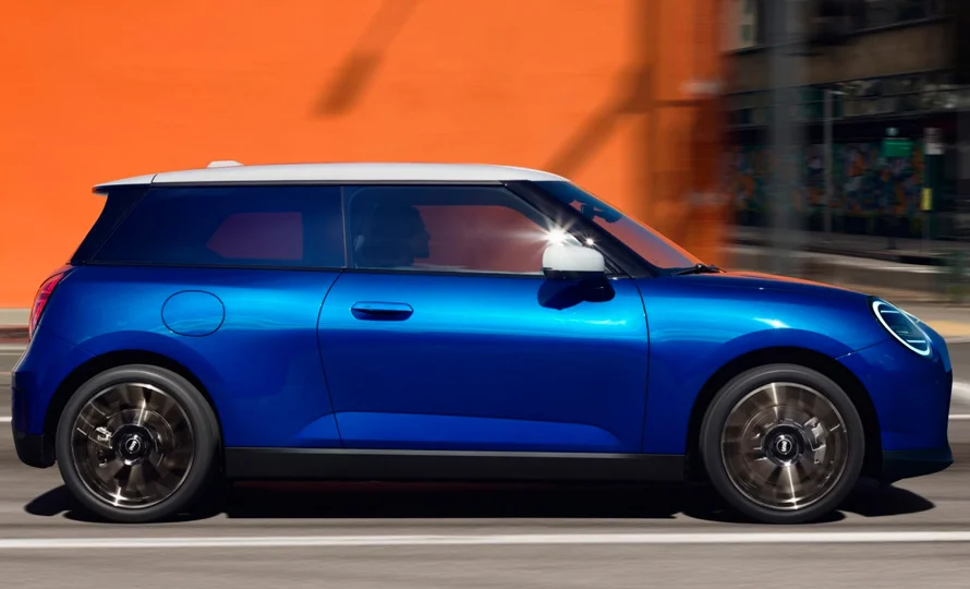 foto890_mini-100%25eletrico-conteudo.webp.webp?v=1762978455?v=1762979359