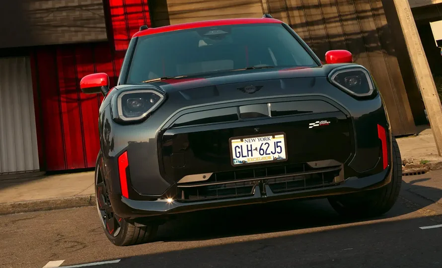 foto890_mini-cooper-jcw-conteudo-7.webp.webp?v=1762519159