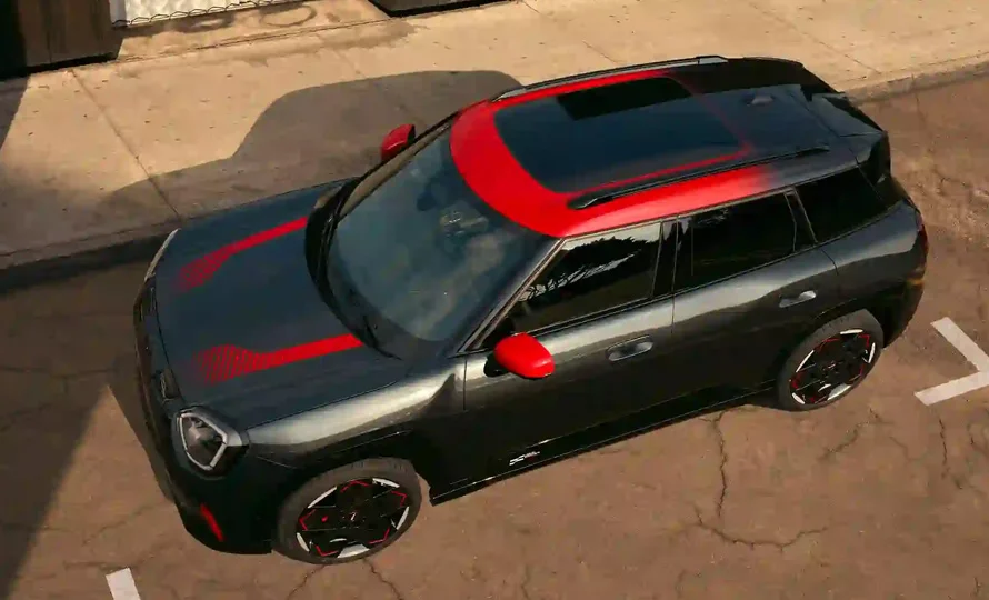 foto890_mini-cooper-jcw-conteudo-_6.webp.webp?v=1762519159