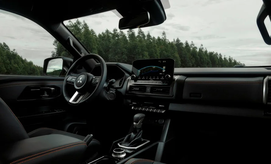 foto890_mitsubishi-triton-savana-conforto-conteudo%20%285%29.webp.webp?v=1765540167?v=1765542100?v=1765543282?v=1765544449