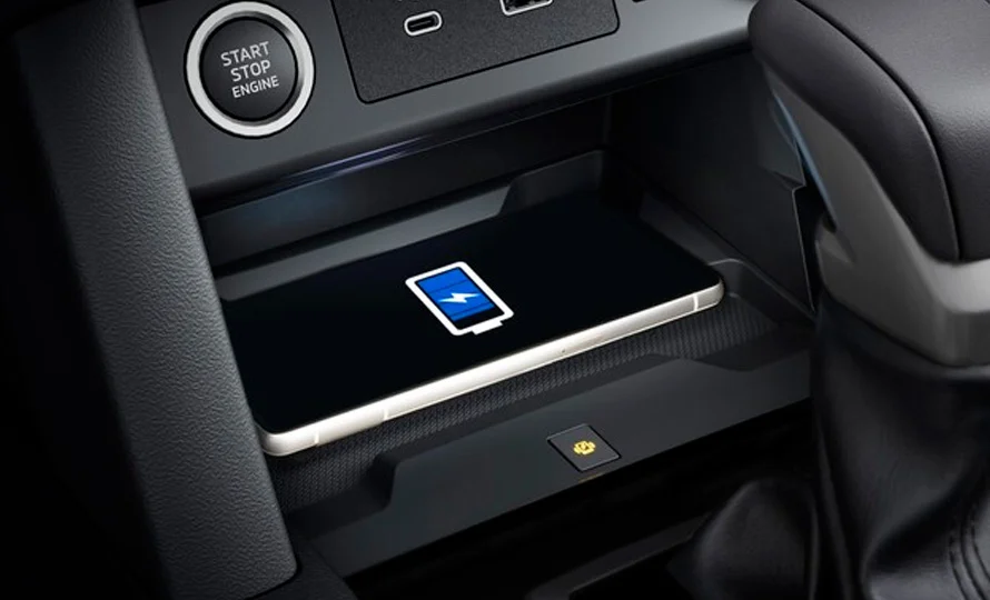 foto890_mitsubishi-triton-savana-tecnologia-conteudo%20%287%29.webp.webp?v=1765544449