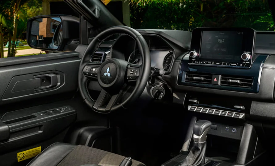 foto890_mitsubishi-triton-interior-conteudo%20%285%29.webp.webp?v=1756738697?v=1756740751?v=1756746391?v=1756747737 foto890_mitsubishi-triton-interior-conteudo%20%285%29.webp.webp?v=1756738697?v=1756740751?v=1756746391?v=1756747737