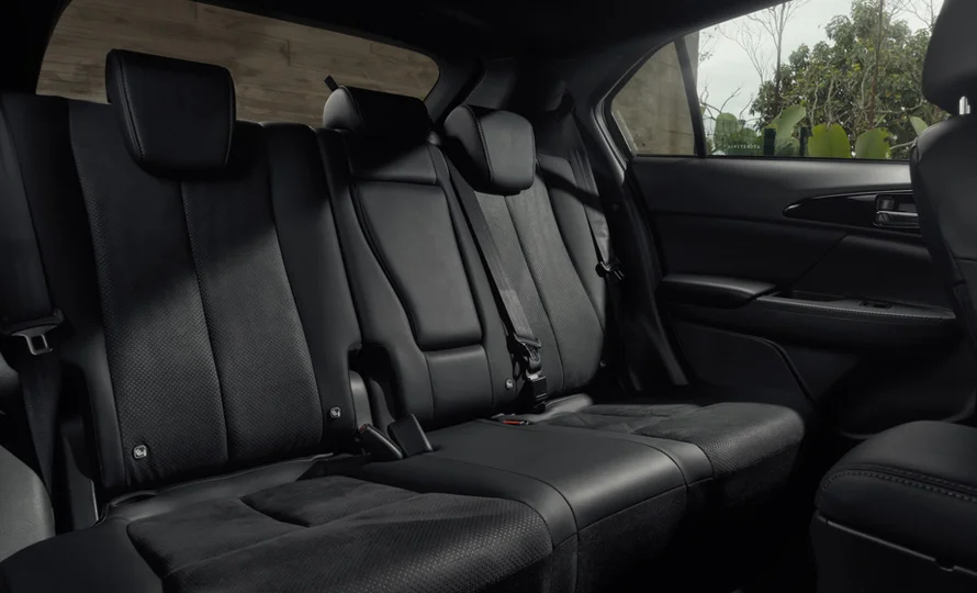 foto890_mitsuishi-eclipse-cross-tarmac-cont_0002_Camada%207.webp.webp?v=1761746771?v=1761747231?v=1761747442?v=1761747641?v=1761748121