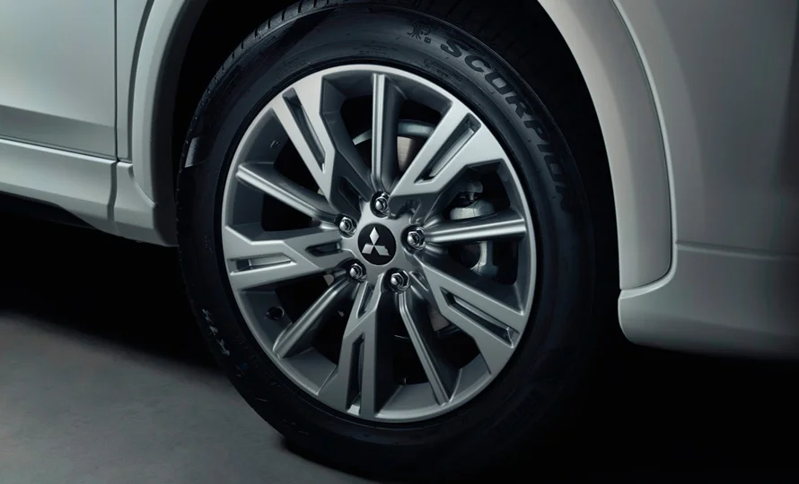 foto890_mitsubishi-eclipsecross-conteudo-design%20%284%29.webp.webp?v=1774966035?v=1774966503?v=1774971696?v=1774971998