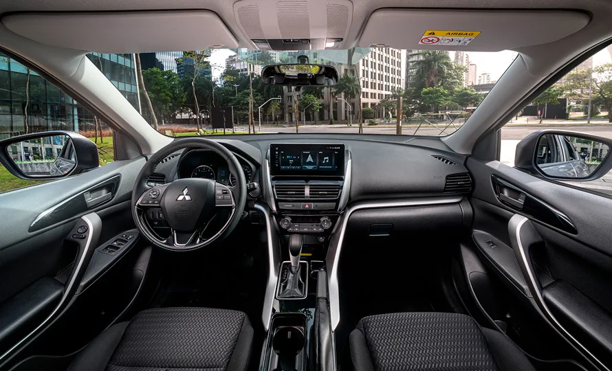 foto890_mitsubishi-eclipsecross-conteudo-design%20%286%29.webp.webp?v=1774966035?v=1774966503?v=1774971696?v=1774971998
