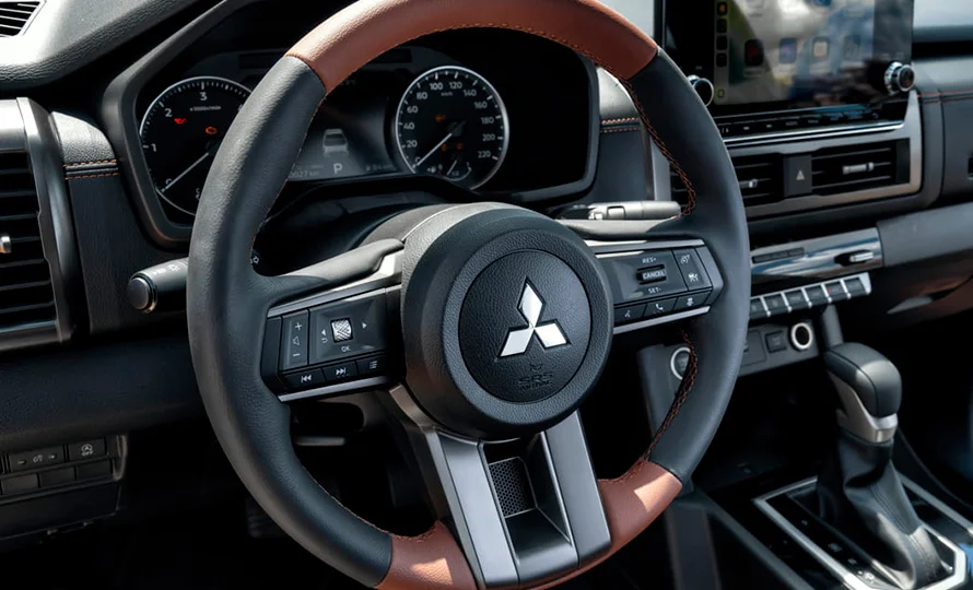 mitsubishi-triton-terra-conteudo-conforto%20%282%29.webp?v=1780499785?v=1780500047