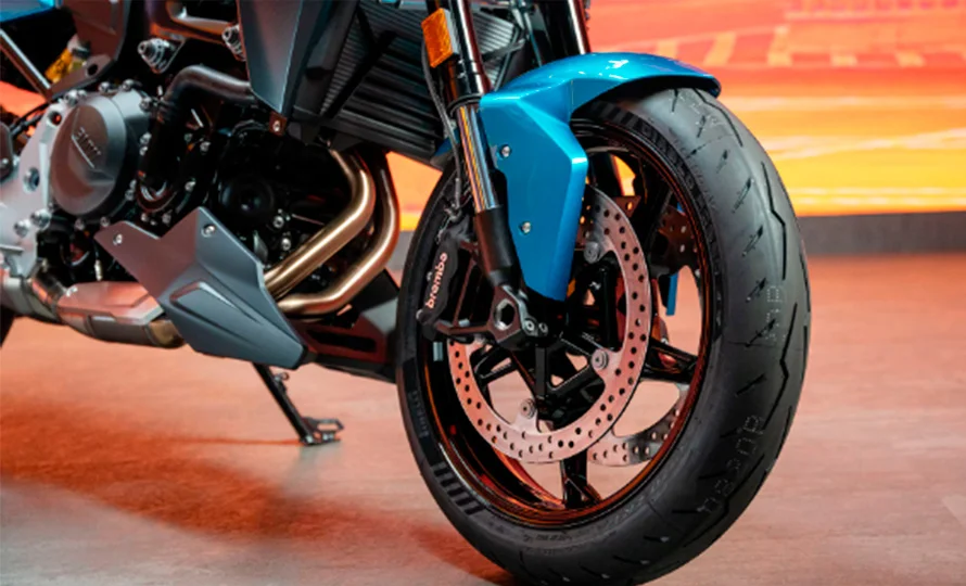 foto890_motorrad-f900r-conteudo-destaques%20%286%29.webp.webp?v=1772185640?v=1772186697