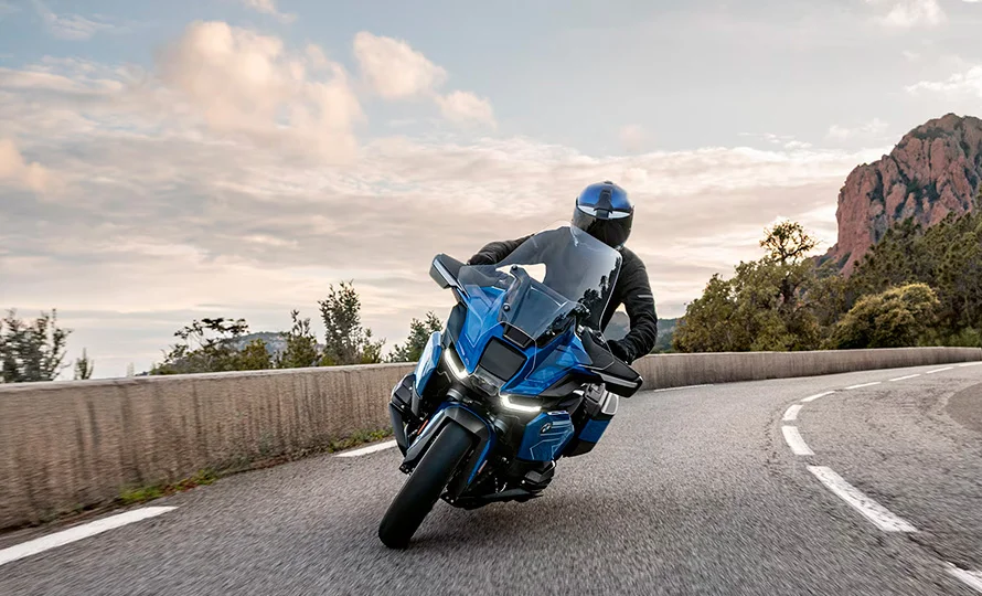 foto890_motorrad-r1300rt-conteudo-destaques%20%2811%29.webp.webp?v=1771938602?v=1771938654?v=1772187399?v=1772194905