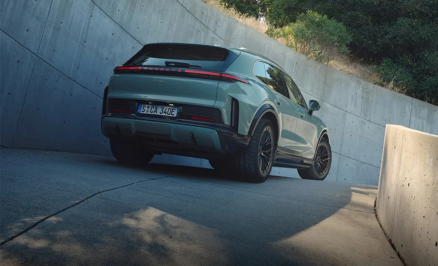 porsche-cayenneeletric-conteudo-praticidade%20%281%29.webp?v=1777479290?v=1777480192?v=1777480779?v=1777481273