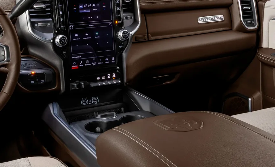 foto890_ram-2500-conteudo-interior-1.webp.webp?v=1757427576?v=1761943072 foto890_ram-2500-conteudo-interior-1.webp.webp?v=1757427576?v=1761943072