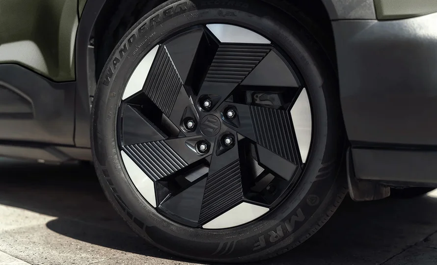 foto890_suzuki-vitara-conteudo-design%20%282%29.webp.webp?v=1773670792?v=1773671322?v=1773671978?v=1773672206