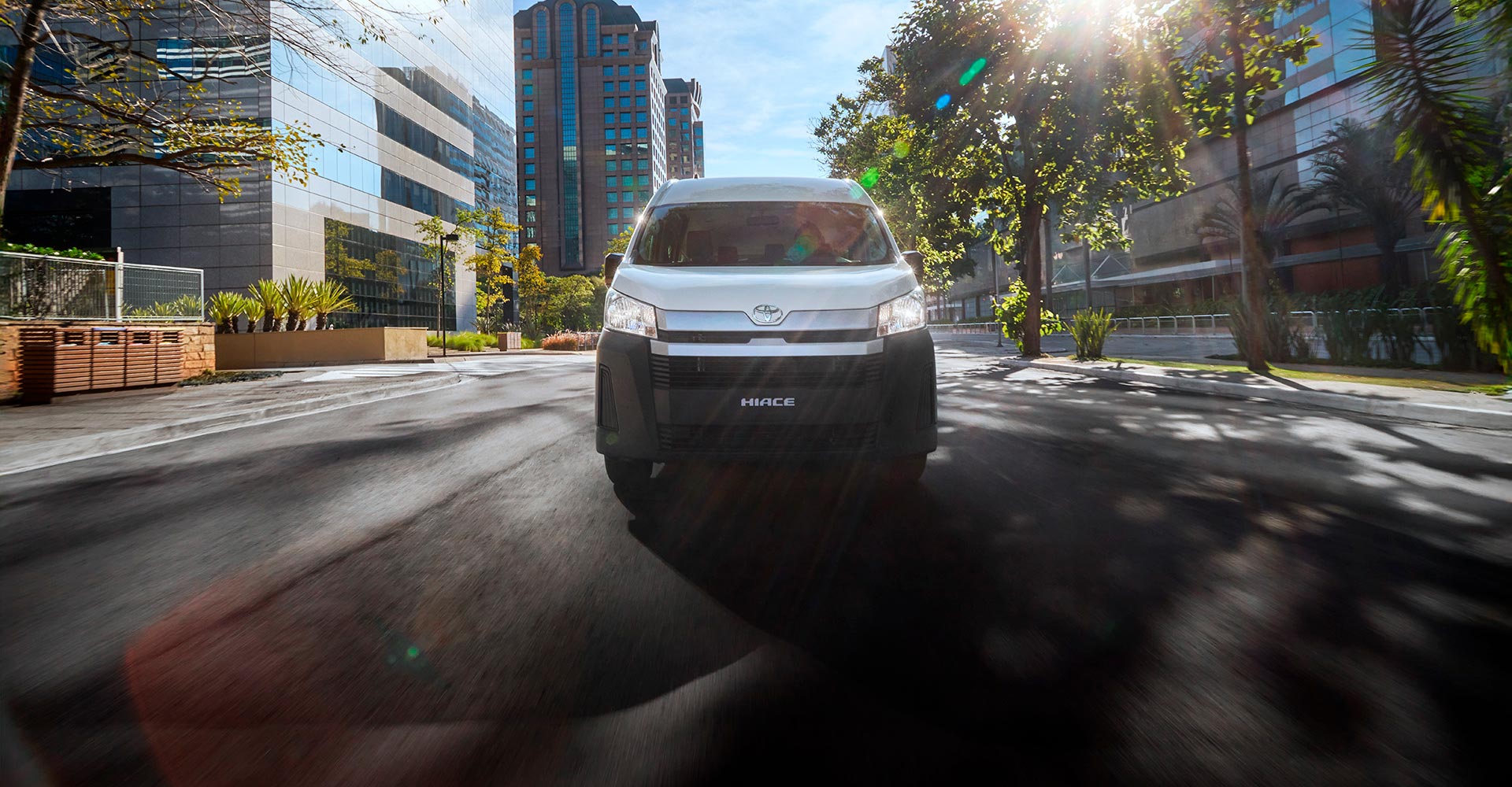 toyota-hiace-banner-vdp