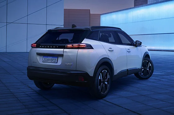 Saiba tudo sobre o Peugeot 2008 GT Hybrid