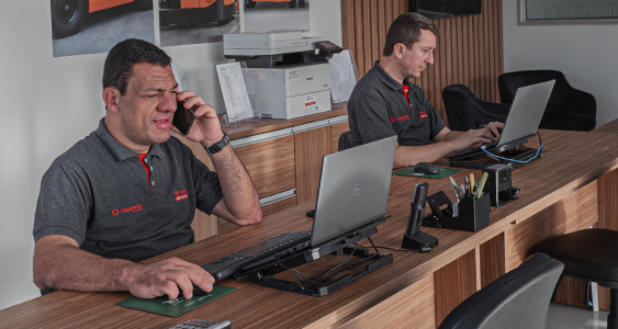 Sobre a Lipetral Máquinas - Toyota Empilhadeiras