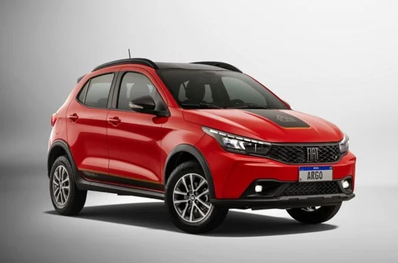 Fiat Argo alcança 700 mil unidades fabricadas