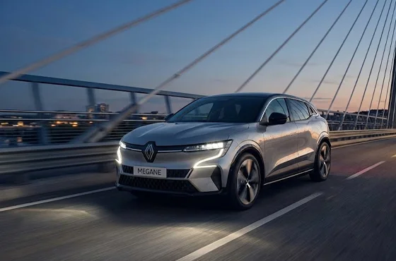 Renault Megane E-Tech 2025: ficha, desempenho e autonomia