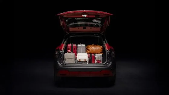 Nissan Kicks: conheça o interior e porta-malas