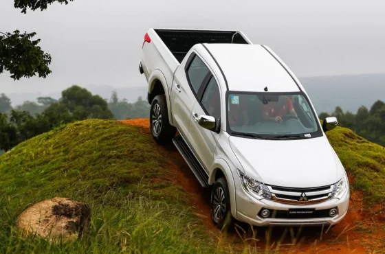 Entenda a diferença entre tração 4x4 e 4x2 nas picapes Mitsubishi